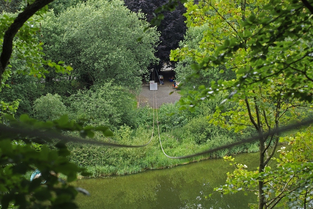 http://www.eifelmomente.de/albums/Nordeifel/Sommer/2009_07_26_Talsperre_Buetgenbach/2009_07_26_-_104_Talsperre_Buetgenbach_bearb.jpg
